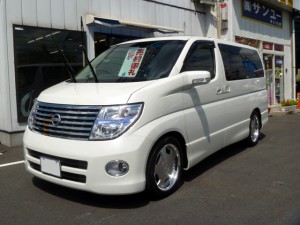 日産　エルグランドのご納車おめでとうございます。